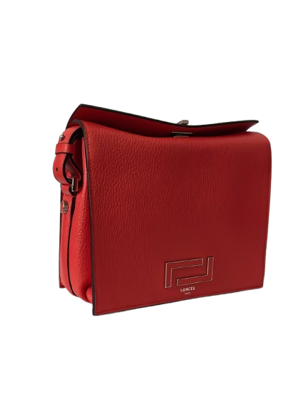 https://accessoiresmodes.com//storage/photos/360/LANCEL-CABAS/Pia_tomate_1.png