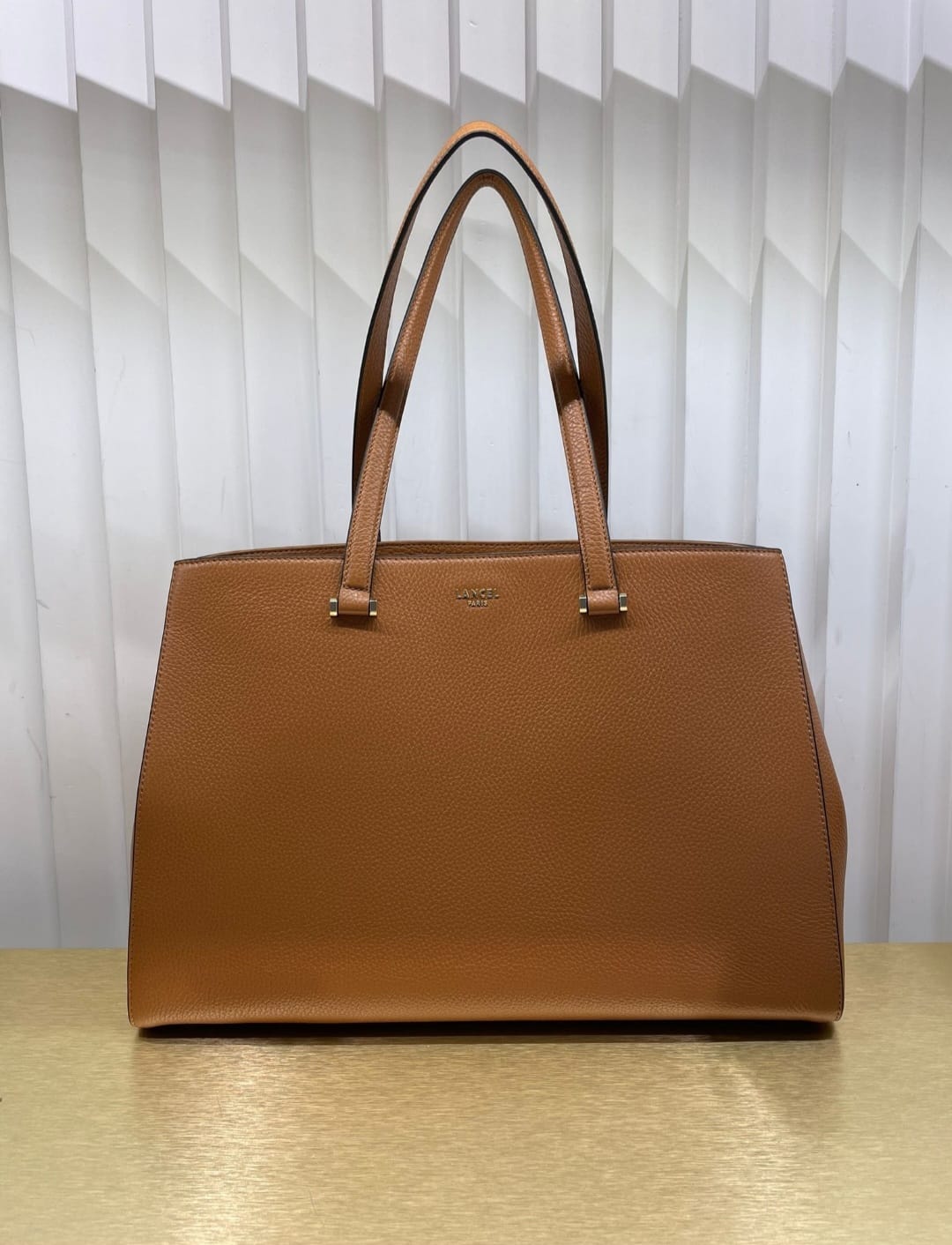 https://accessoiresmodes.com//storage/photos/360/LANCEL/IMG-20250715-WA0018.jpg