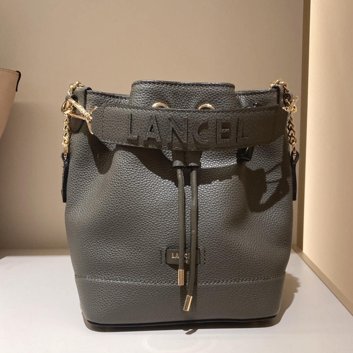 https://accessoiresmodes.com//storage/photos/360/LANCEL/IMG-20260409-WA0163.jpg