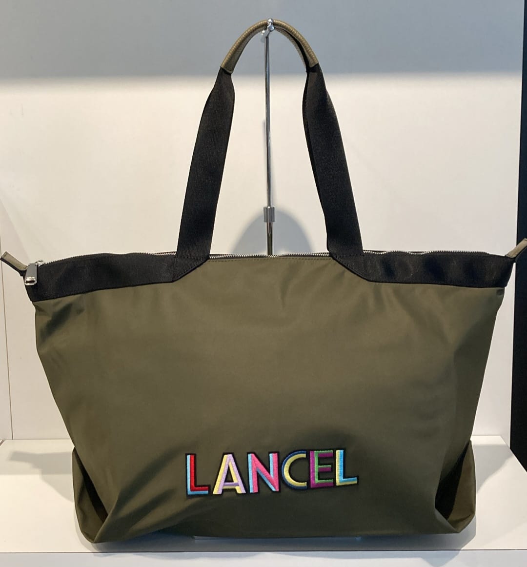 https://accessoiresmodes.com//storage/photos/360/LANCEL/IMG-20260409-WA0176.jpg