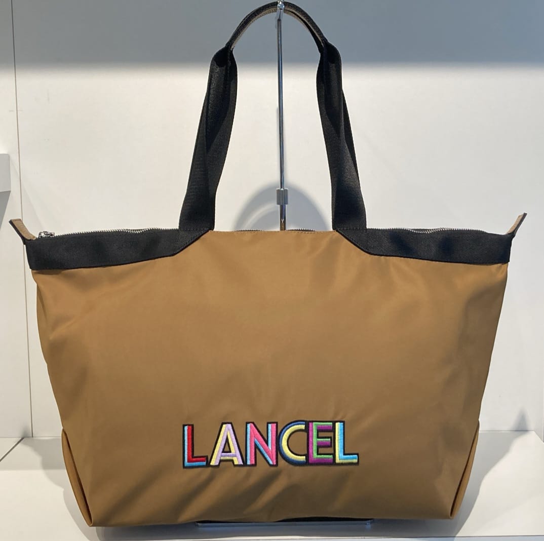 https://accessoiresmodes.com//storage/photos/360/LANCEL/IMG-20260409-WA0177.jpg