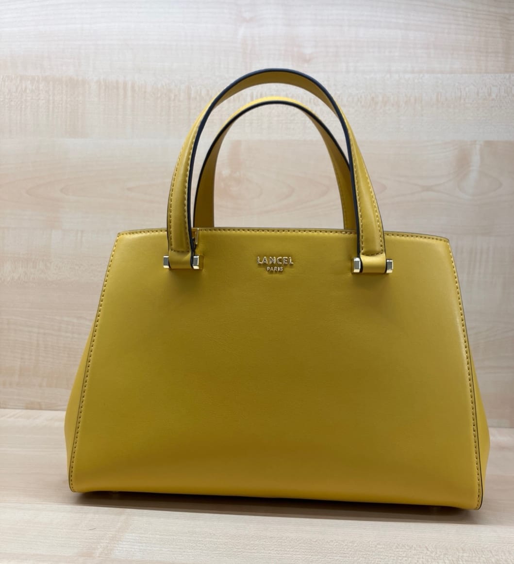 https://accessoiresmodes.com//storage/photos/360/LANCEL/Lettrine-soleil-1.jpg